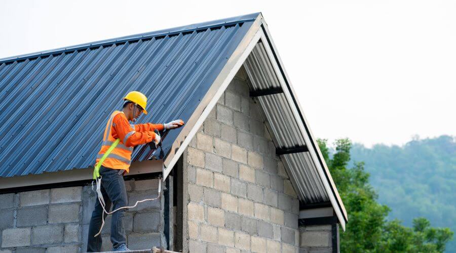 Professional residential roofers in Romance, AR